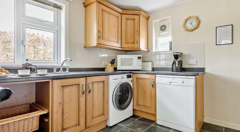 Photo of 3 Bed in Aberfeldy