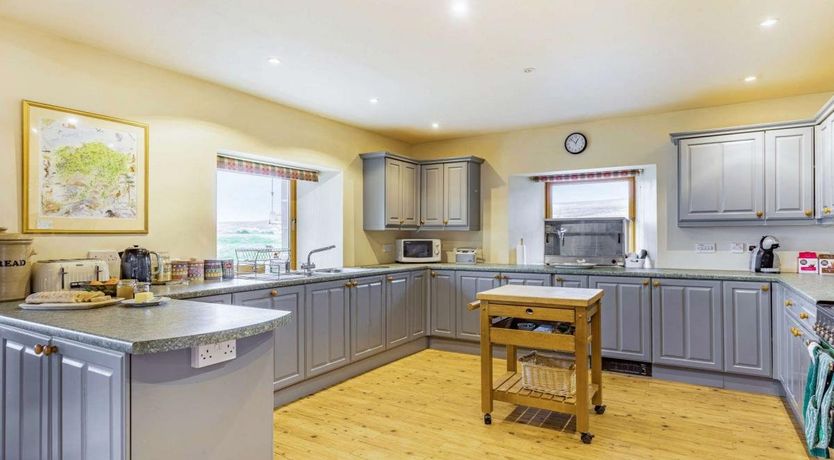 Photo of 4 Bed in Grantown-on-Spey