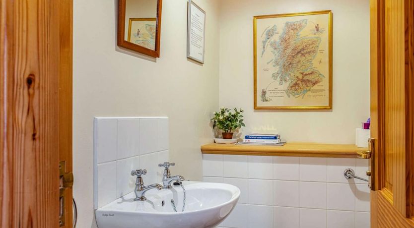 Photo of 4 Bed in Grantown-on-Spey