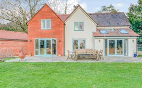 Photo of 3 Bed in Wareham