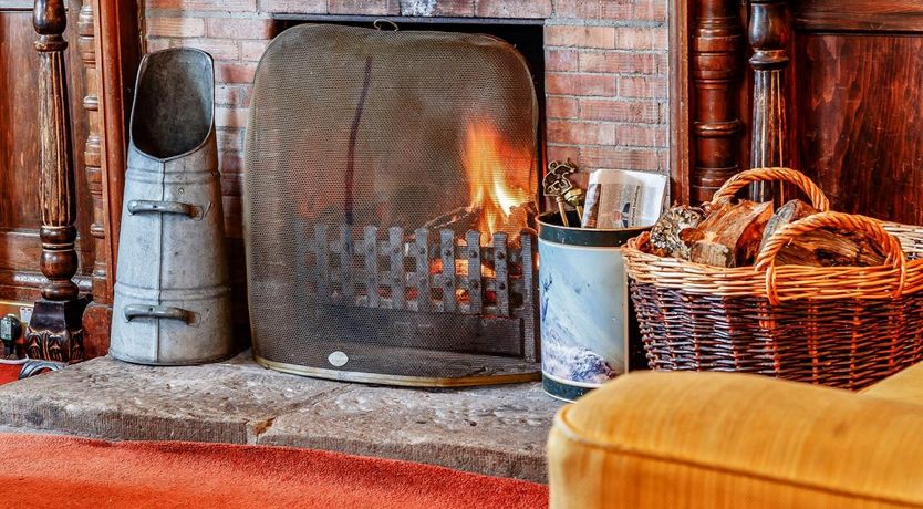 Photo of 5 Bed in Blacklunans