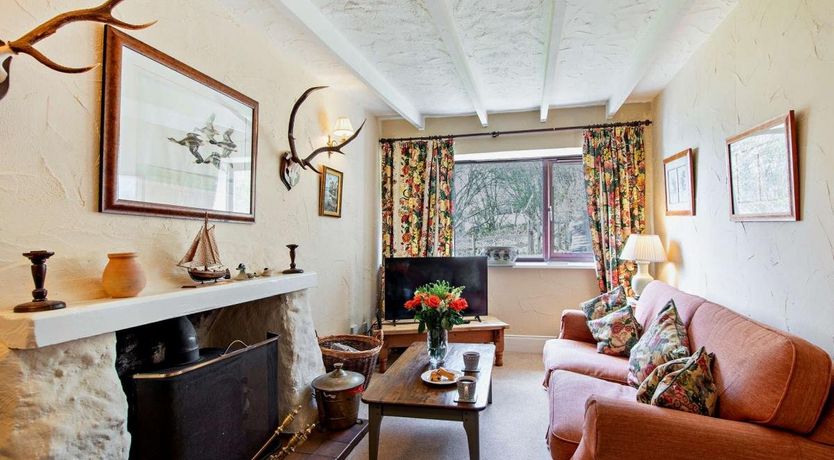 Photo of 3 Bed in Whiting Bay