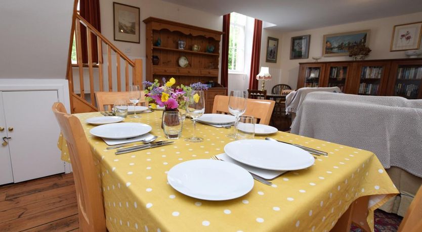 Photo of 2 Bed in Drumelzier