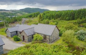 Photo of lochgilphead-cottage-1