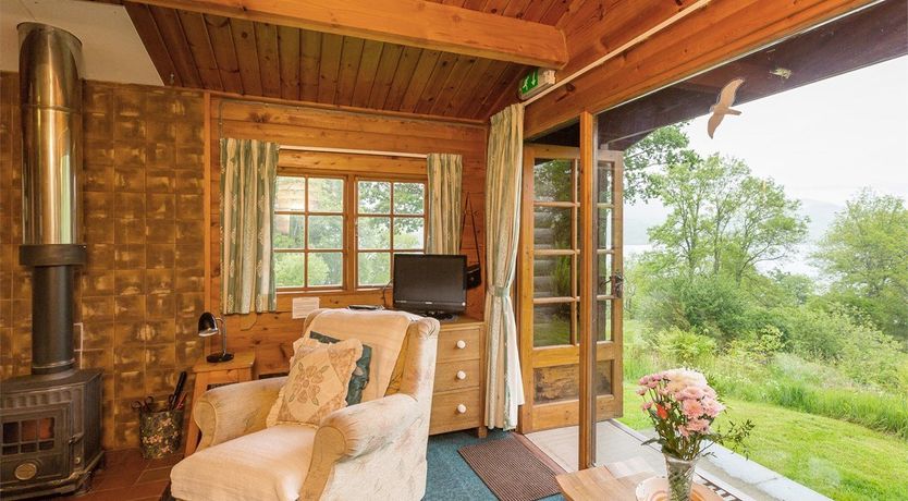 Photo of 2 Bed in Ardeonaig