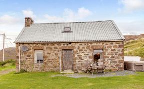 Photo of Cottage in The Highlands