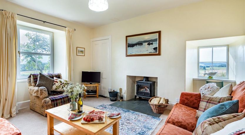 Photo of 3 Bed in Carron