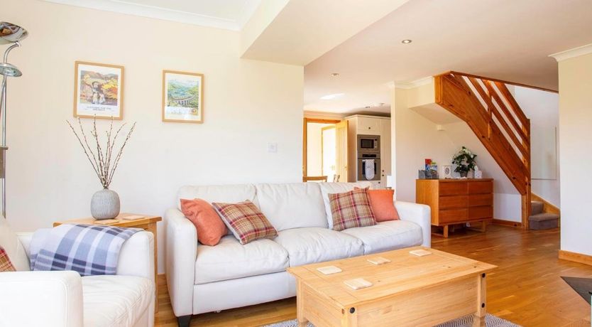 Photo of 2 Bed in Ardross