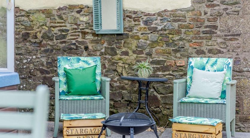 Photo of 1 Bed in Buckland Brewer