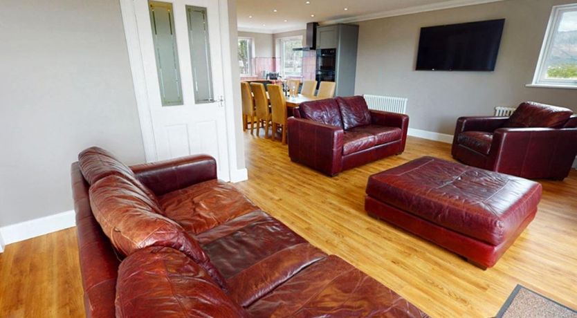 Photo of 3 Bed in Onich