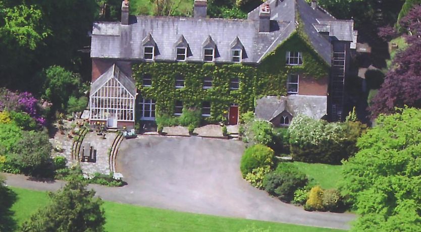 Photo of 1 Bed in Whitstone