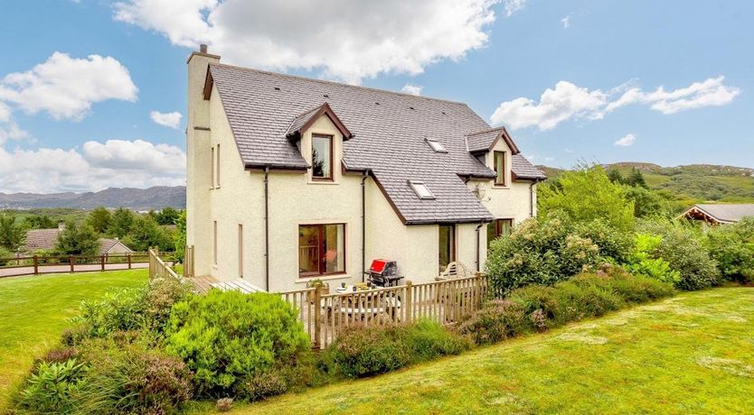 Photo of 4 Bed in Badachro