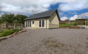 Photo of 2 Bed in Farr