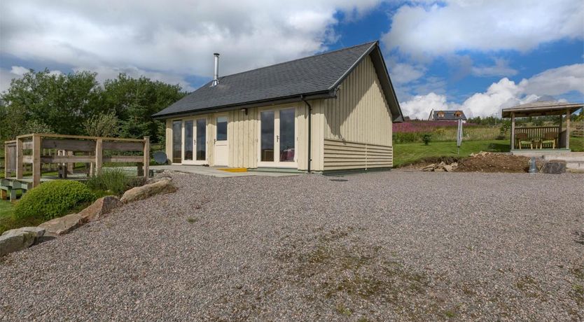 Photo of 2 Bed in Farr