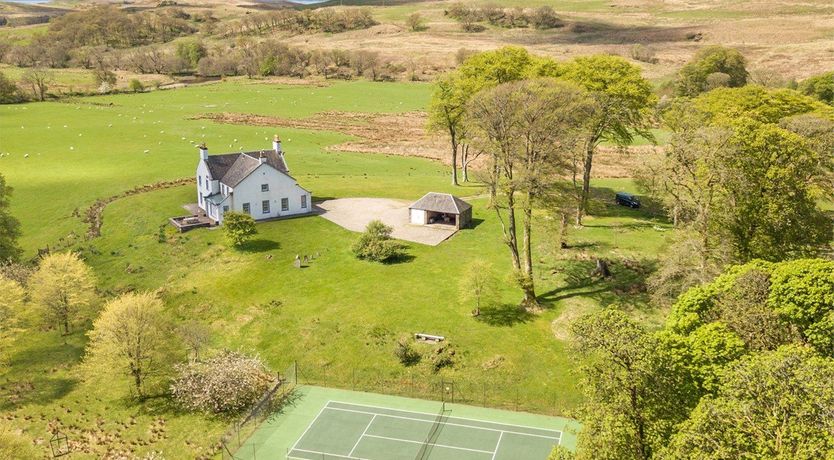 Photo of 5 Bed in Kilfinan