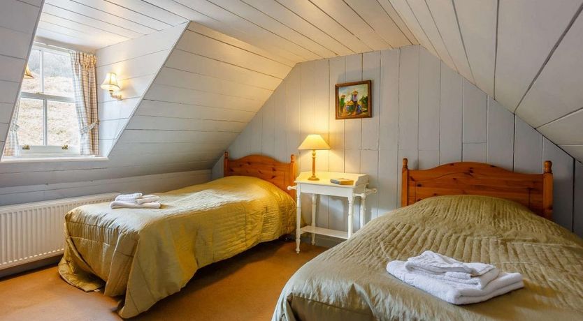 Photo of 3 Bed in Letterfearn