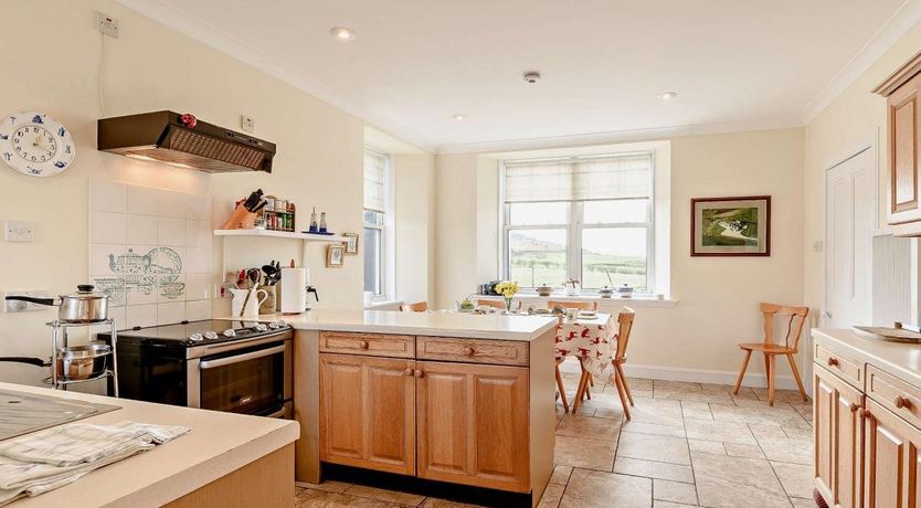 Photo of 4 Bed in Blackwaterfoot