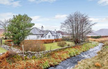 3 Bed in Lairg Holiday Cottage