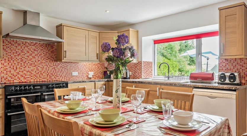 Photo of 4 Bed in Balmaclellan