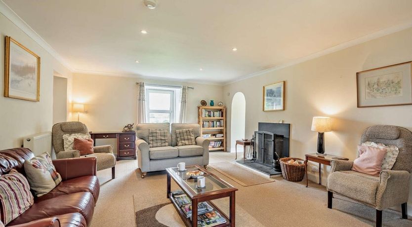 Photo of 4 Bed in Balmaclellan