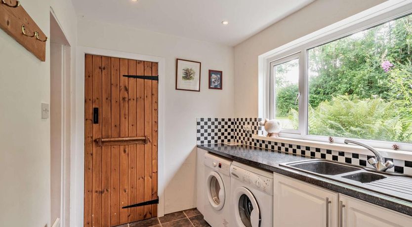 Photo of 4 Bed in Castle Douglas