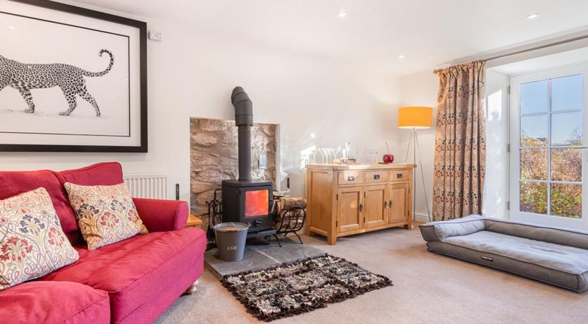 Photo of 5 Bed in Lyth