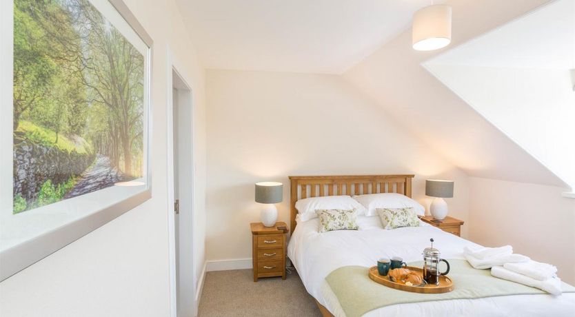 Photo of 4 Bed in Elgin