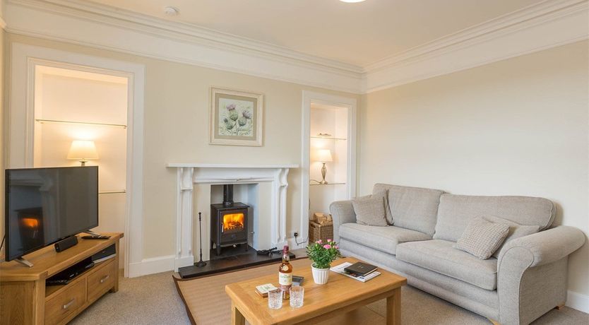 Photo of 4 Bed in Elgin