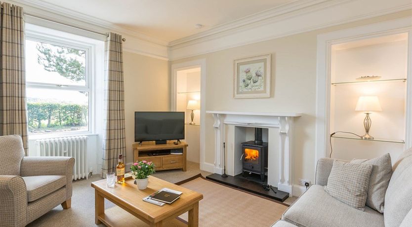 Photo of 4 Bed in Elgin