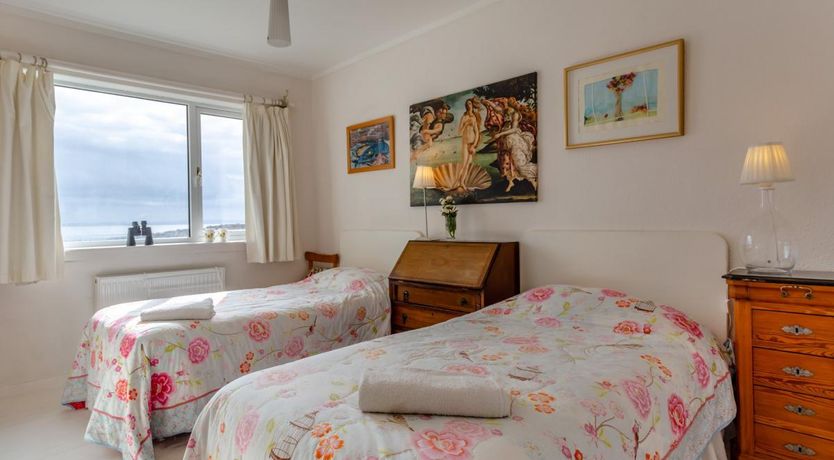 Photo of 4 Bed in Achiltibuie