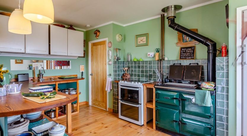 Photo of 4 Bed in Ullapool