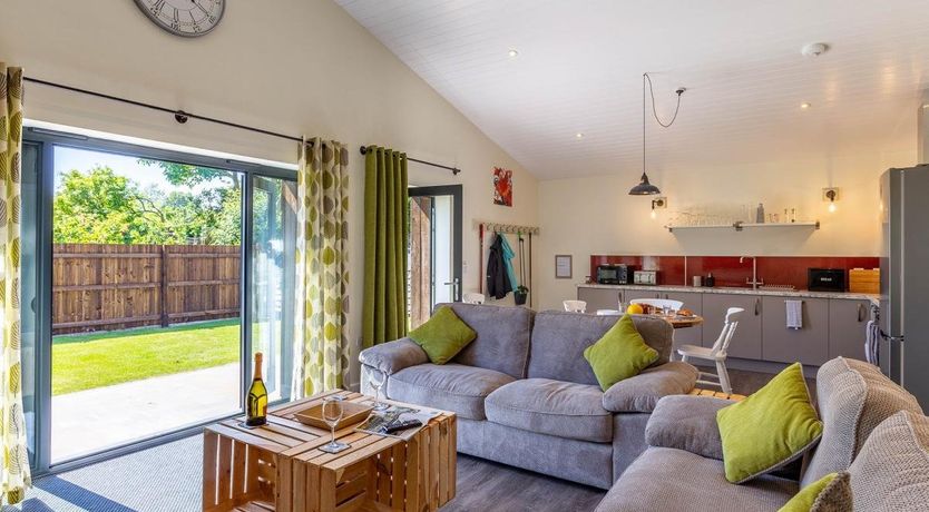 Photo of 3 Bed in Gulval