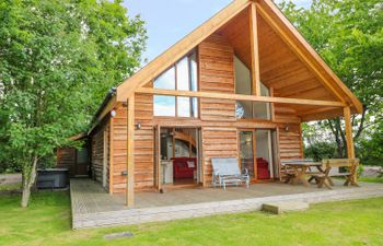 Dorado Lodge Holiday Cottage