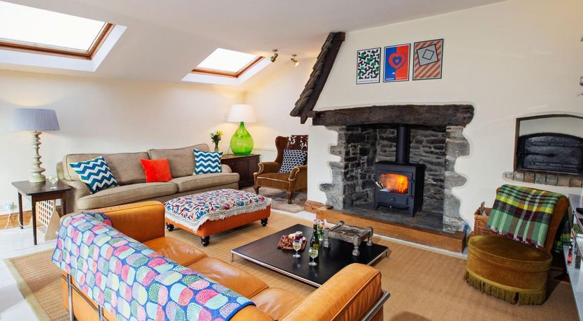 Photo of 4 Bed in Builth Wells