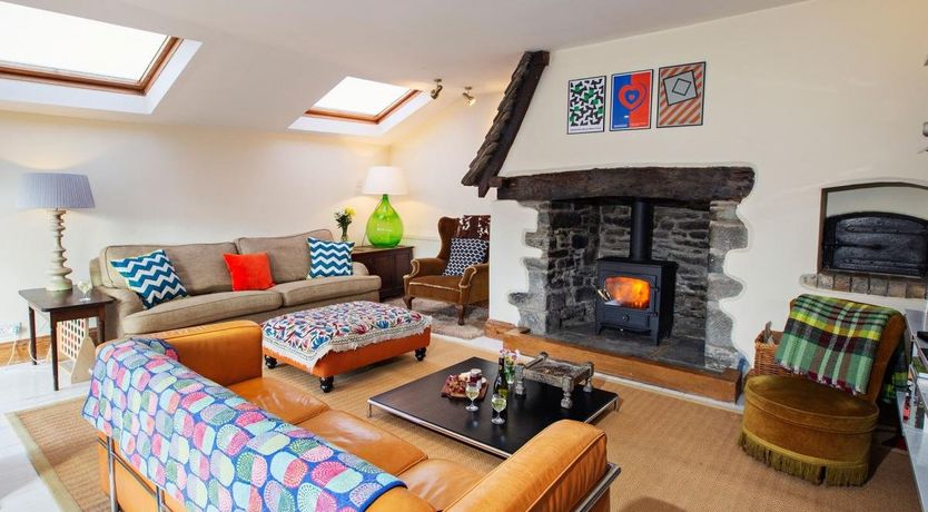 Photo of 4 Bed in Painscastle