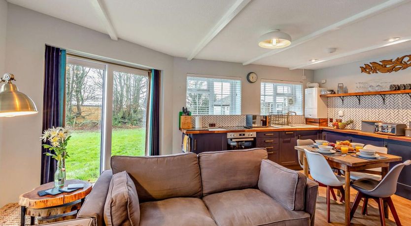 Photo of 2 Bed in West Down