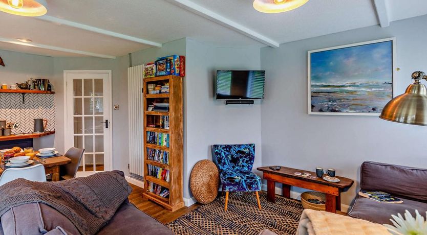 Photo of 2 Bed in West Down