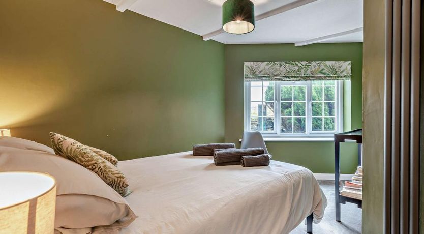 Photo of 2 Bed in West Down