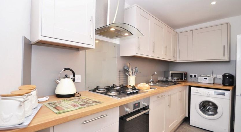 Photo of 4 Bed in Brixham