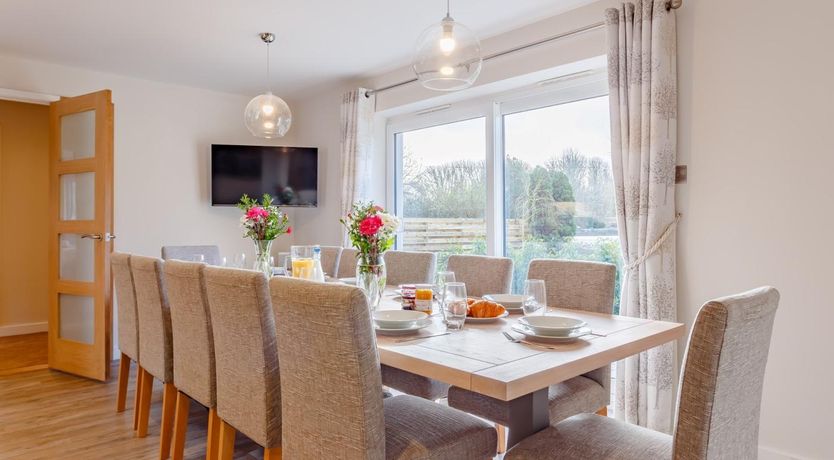 Photo of 6 Bed in Penzance