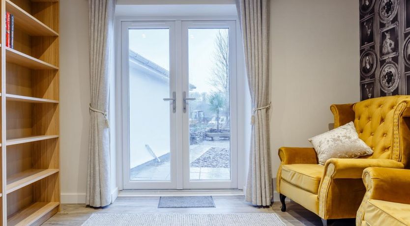 Photo of 6 Bed in Relubbus