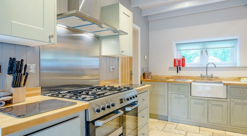 Photo of 4 Bed in Saundersfoot