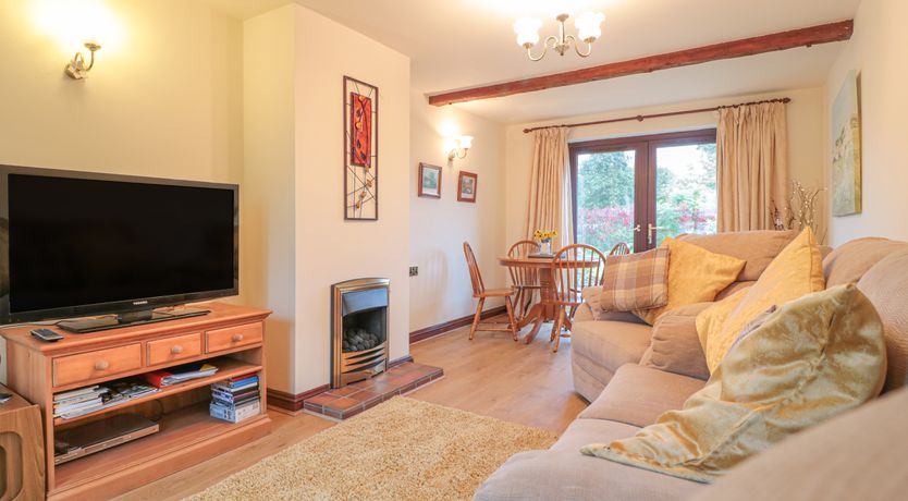 Photo of Berrys Place Farm Cottage