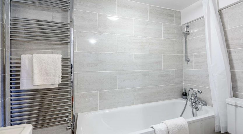 Photo of 2 Bed in Chippenham