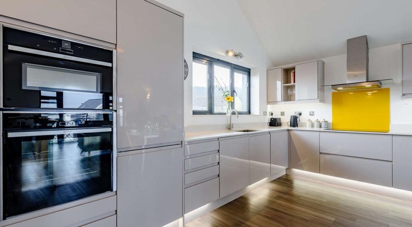 Photo of 2 Bed in Northam