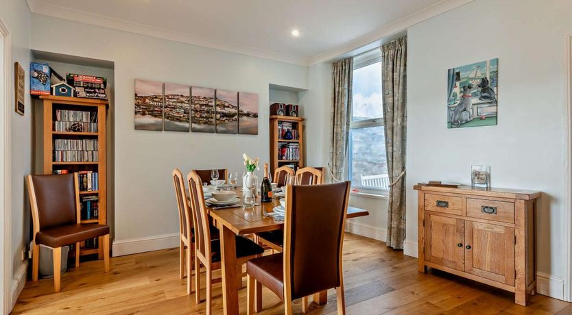 Photo of 4 Bed in Brixham