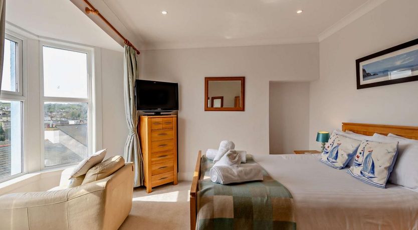 Photo of 4 Bed in Brixham