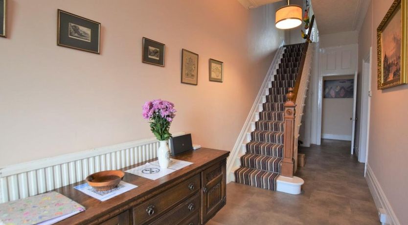 Photo of 4 Bed in Shanklin