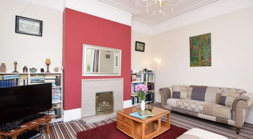 Photo of 4 Bed in Shanklin