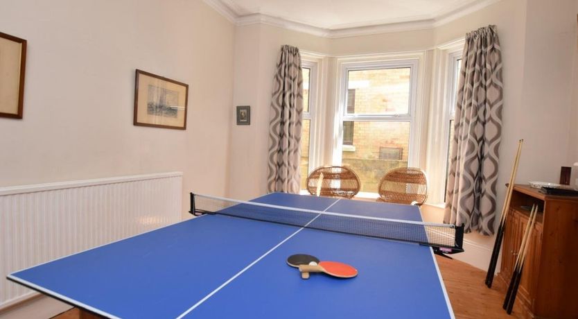 Photo of 4 Bed in Shanklin